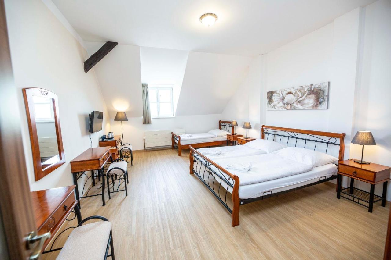 Penzion Královské lázně Poděbrady Extérieur photo
