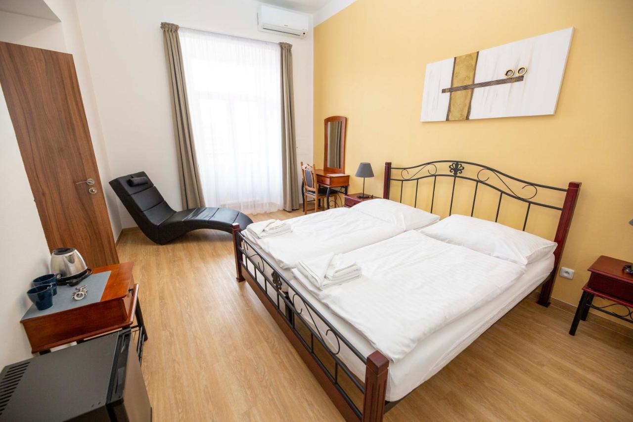 Penzion Královské lázně Poděbrady Extérieur photo