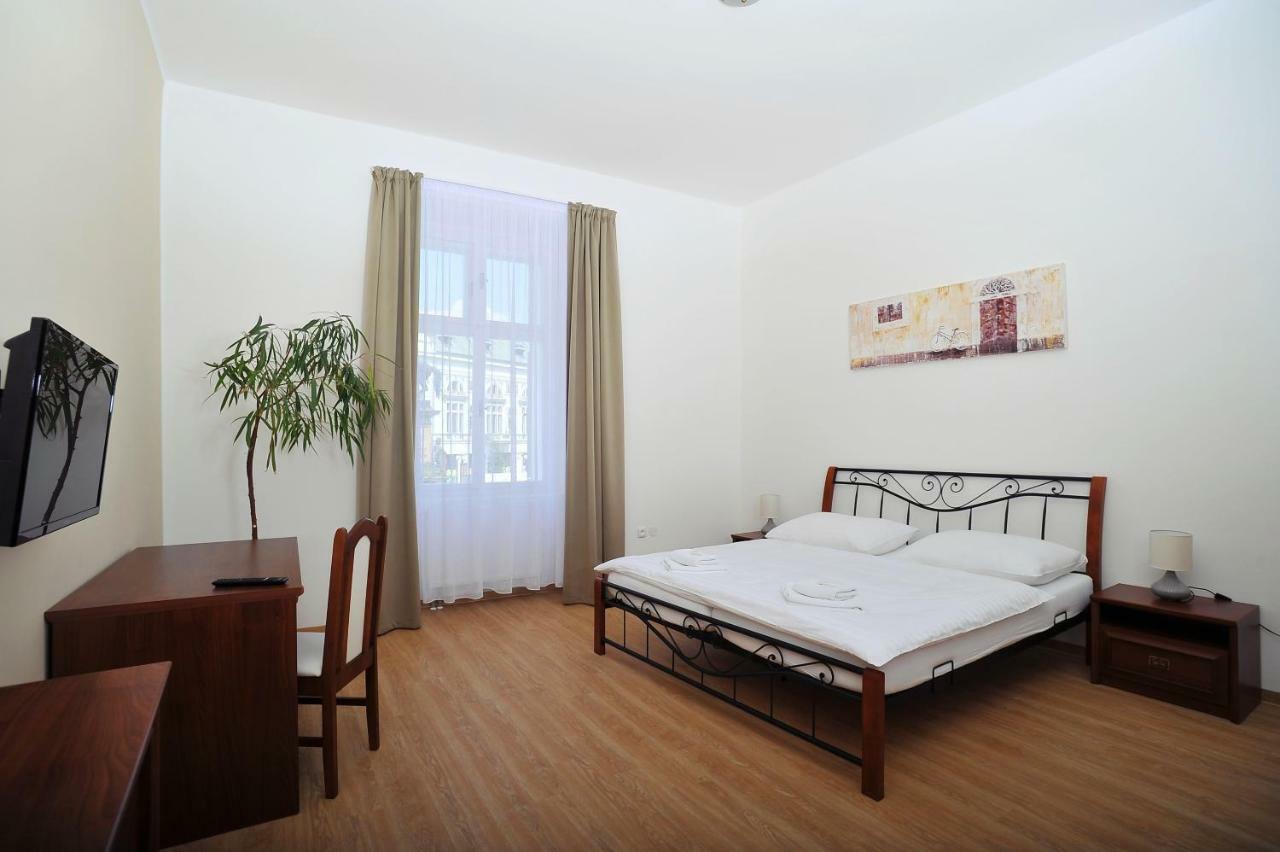 Penzion Královské lázně Poděbrady Extérieur photo